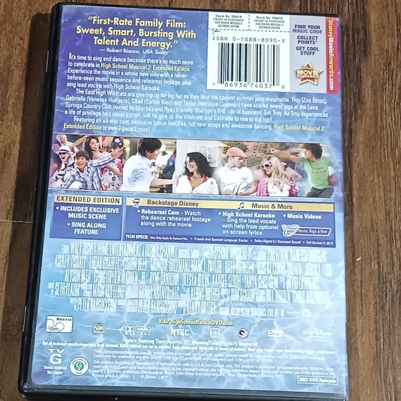 Walt Disney's HIGH SCHOOL MUSICAL 2 Extended Edition on DVD - Picture 2 of 2